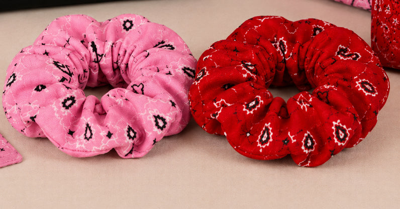 1 Bag 2 Looks Reversible Scrunchie Set (Set of 2)